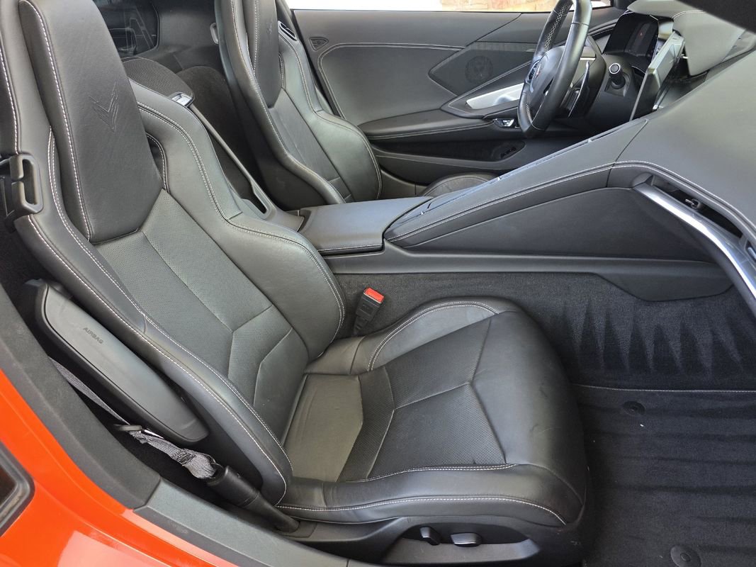 Used 2020 Chevrolet Corvette Stingray Coupe w/ Z51 Performance Package image 24