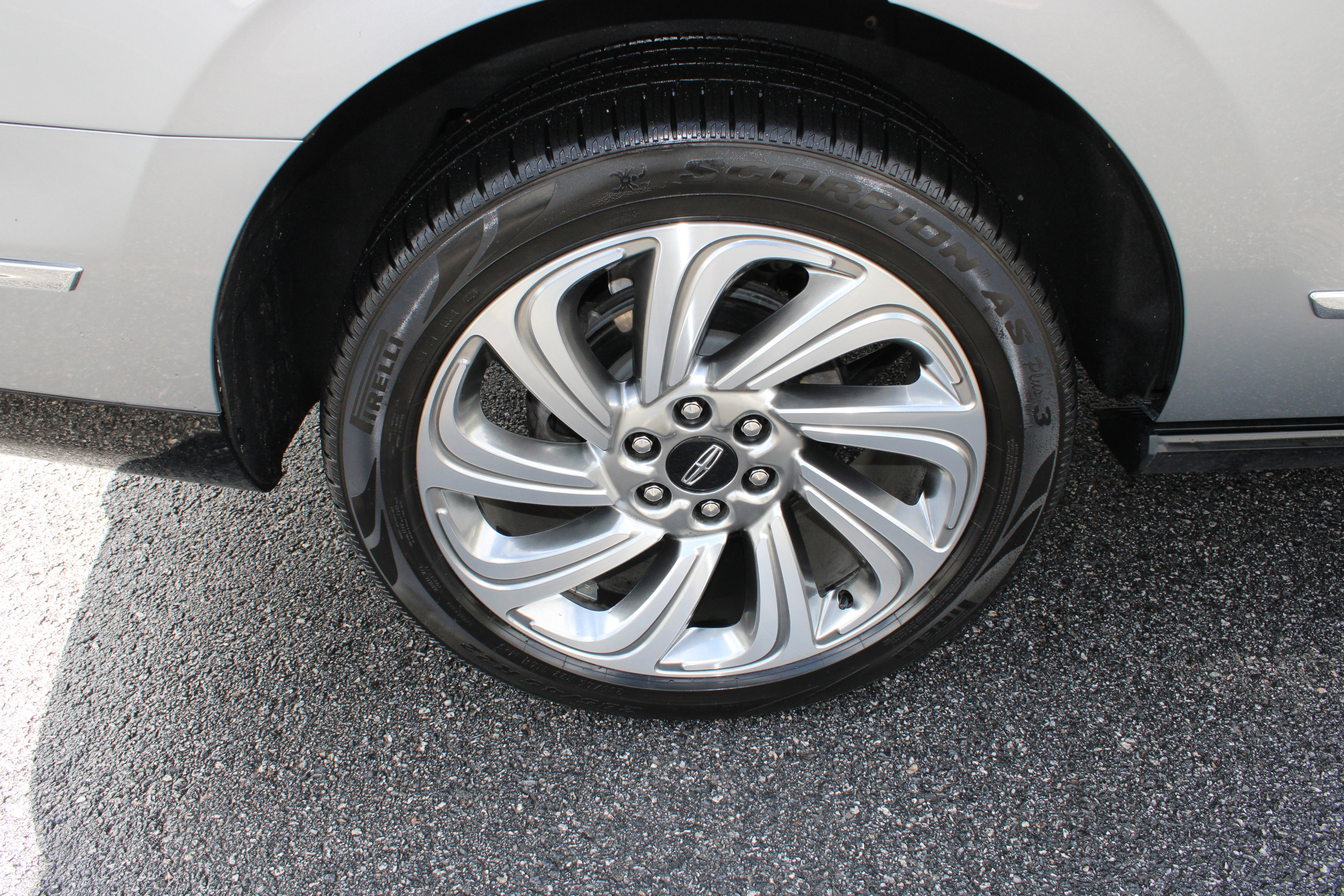 Used 2024 Lincoln Navigator Reserve AWD/4WD image 12