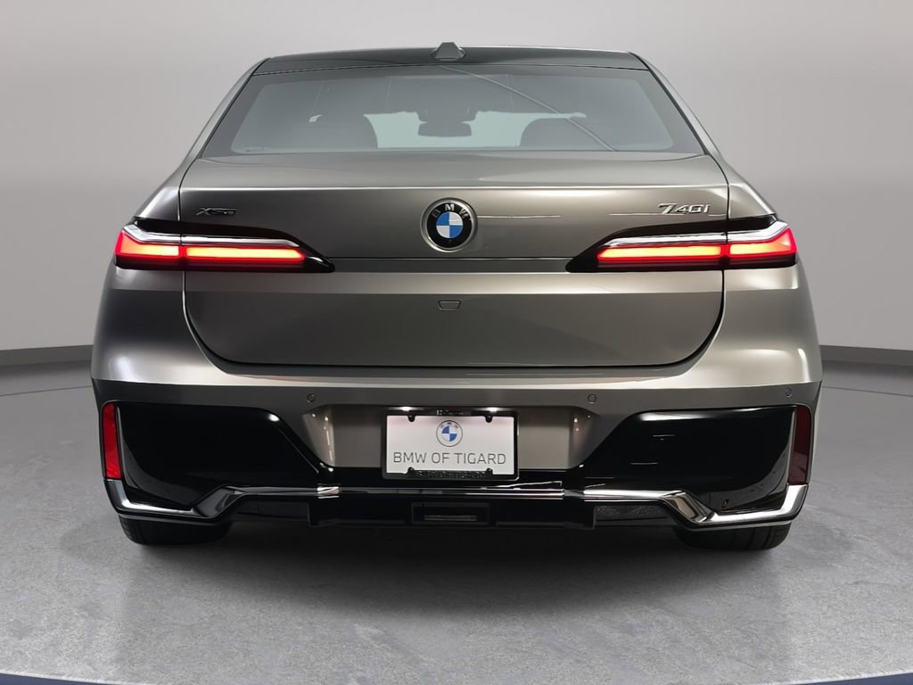 New 2026 BMW 740i xDrive w/ Executive Package AWD/4WD image 6