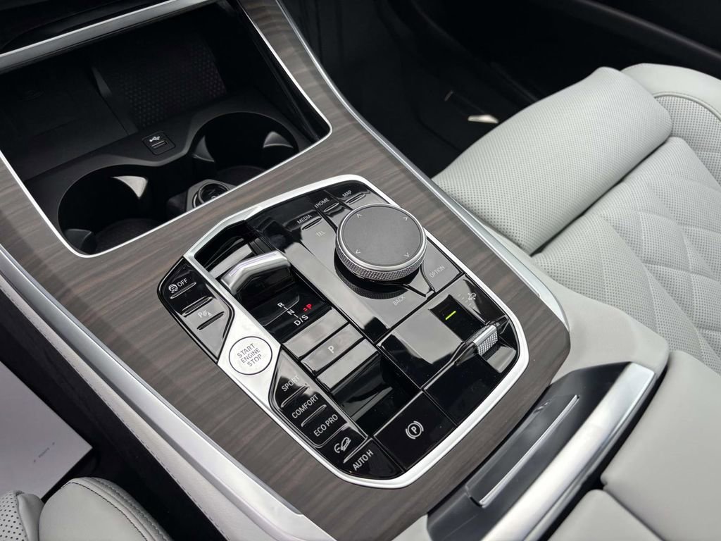 New 2026 BMW X5 xDrive40i w/ M Sport Package image 22