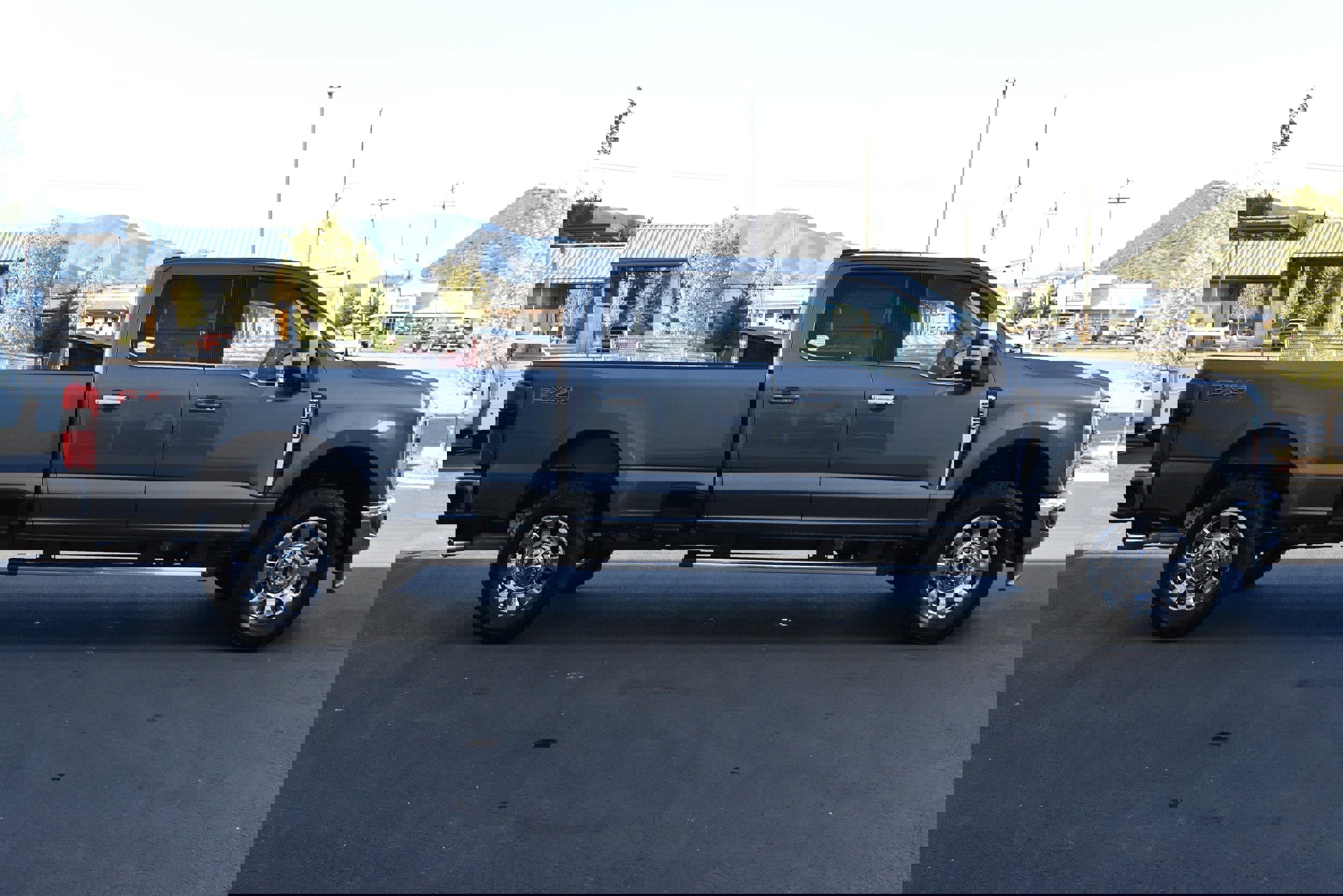 New 2025 Ford F250 Lariat w/ Chrome Package image 5