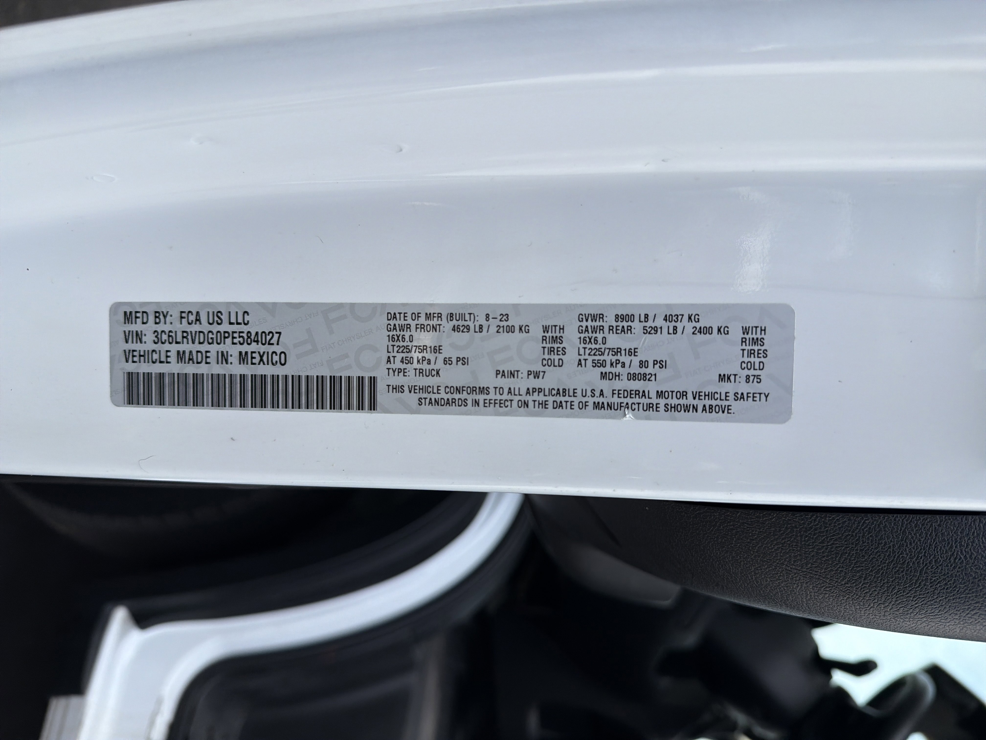 Used 2023 RAM ProMaster 2500 image 33