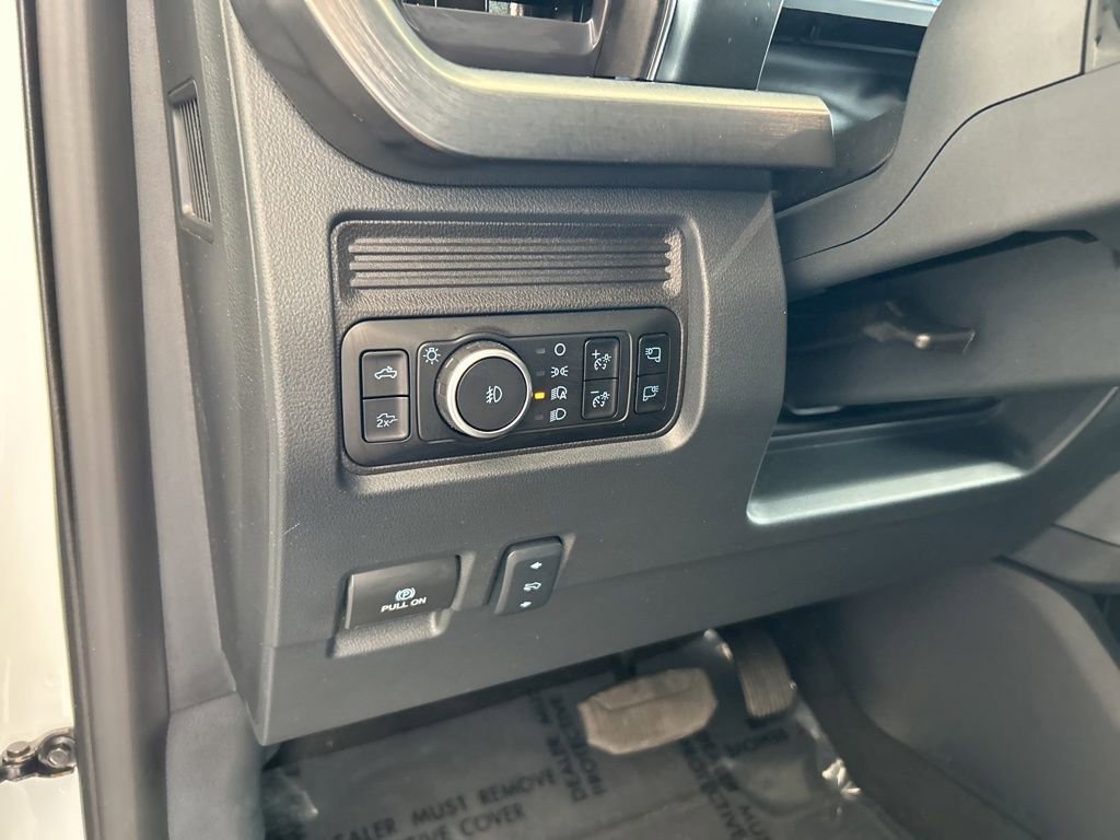 Used 2025 Ford F350 Lariat image 44