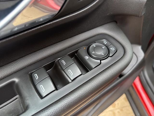 Used 2023 GMC Terrain SLE w/ Driver Convenience Package image 10