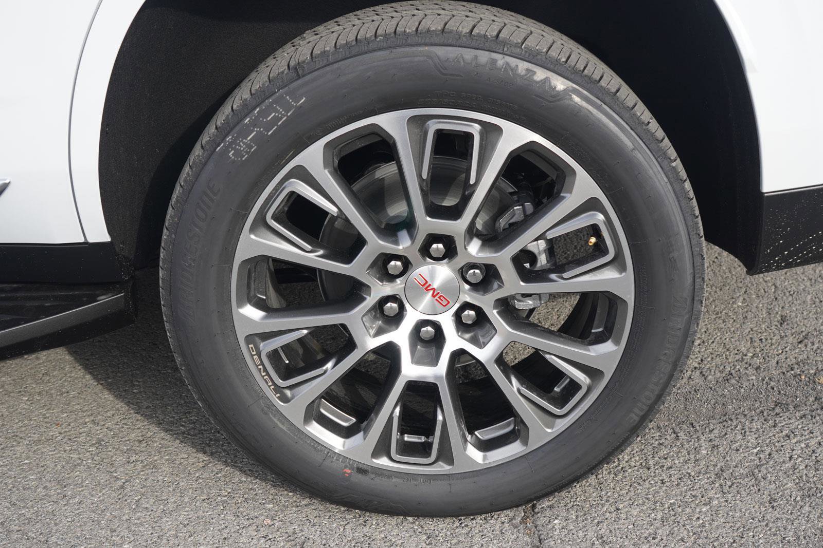 New 2026 GMC Yukon Denali image 11