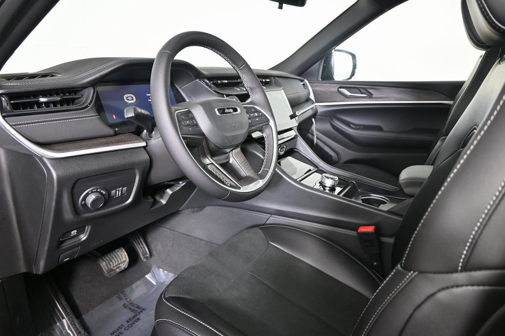 New 2026 Jeep Grand Cherokee L 4WD image 23