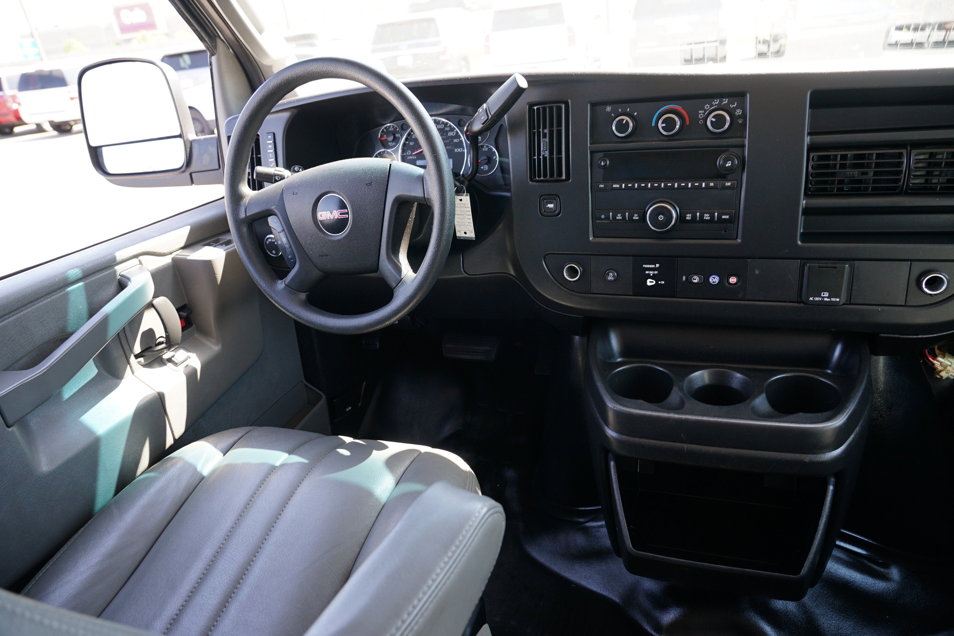 Used 2020 GMC Savana 3500 LS image 22