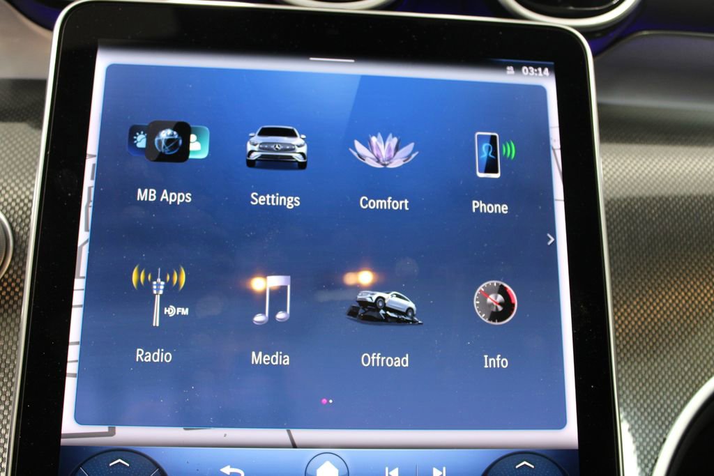 Used 2024 Mercedes-Benz GLC 300 4MATIC image 46