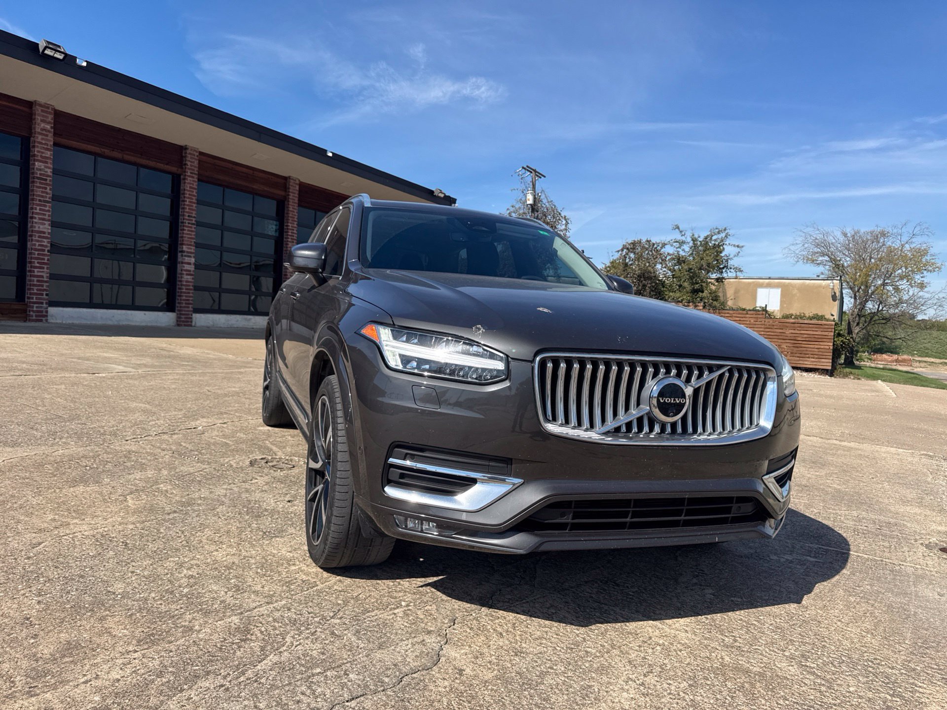 Used 2024 Volvo XC90 B5 Plus w/ Protection Package Premier AWD/4WD image 3