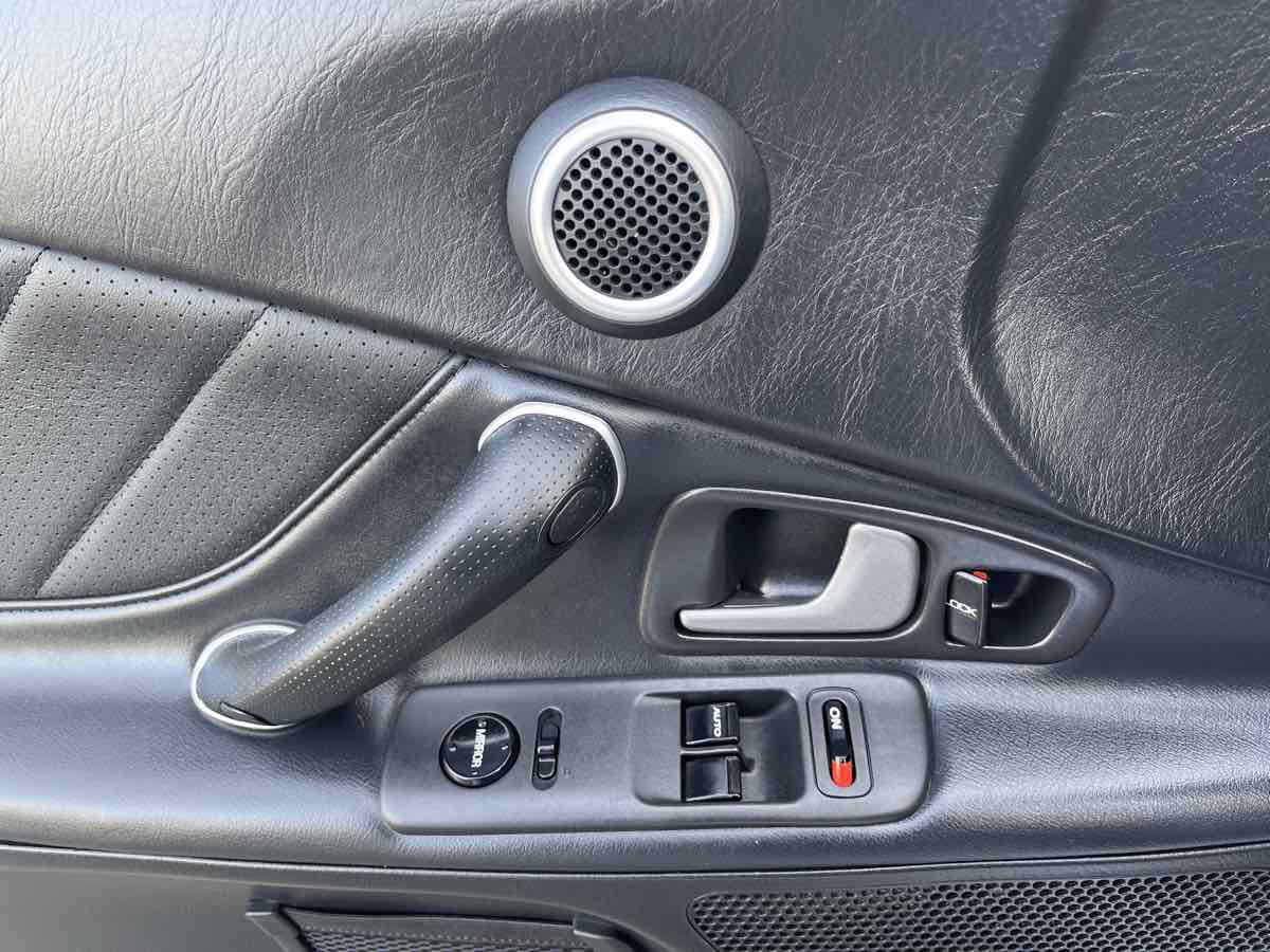 Used 2002 Honda S2000 image 9