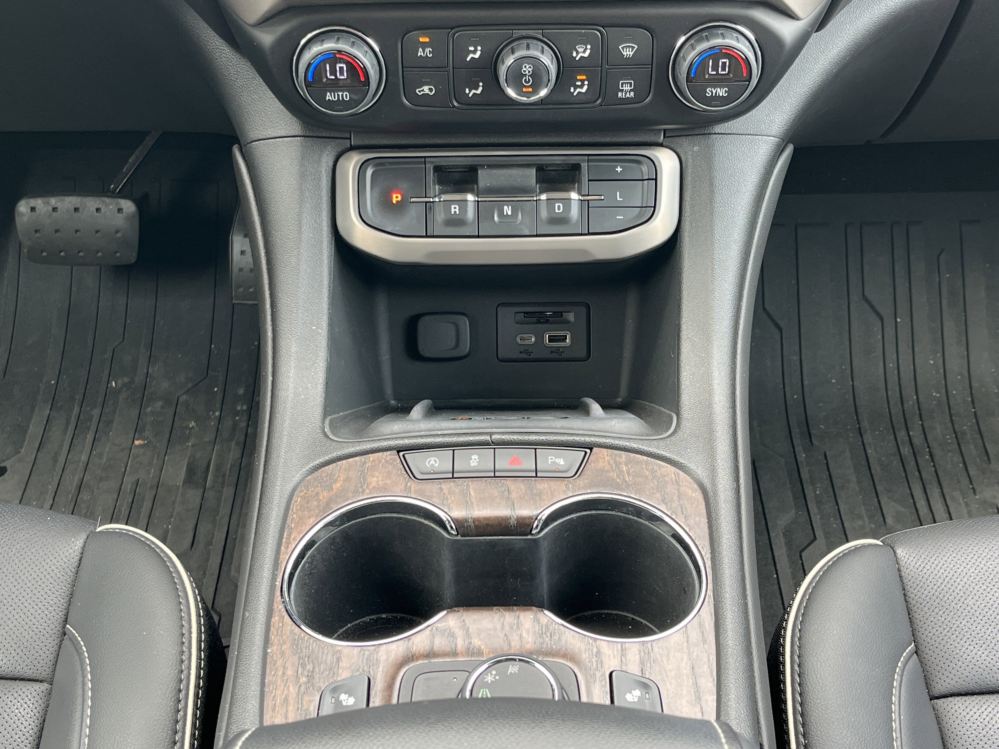 Used 2021 GMC Acadia Denali FWD image 5