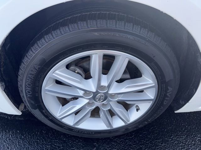 Used 2014 Toyota Avalon XLE Premium image 31