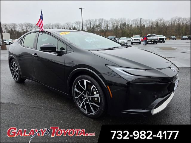 Used 2024 Toyota Prius Prime Premium FWD image 1