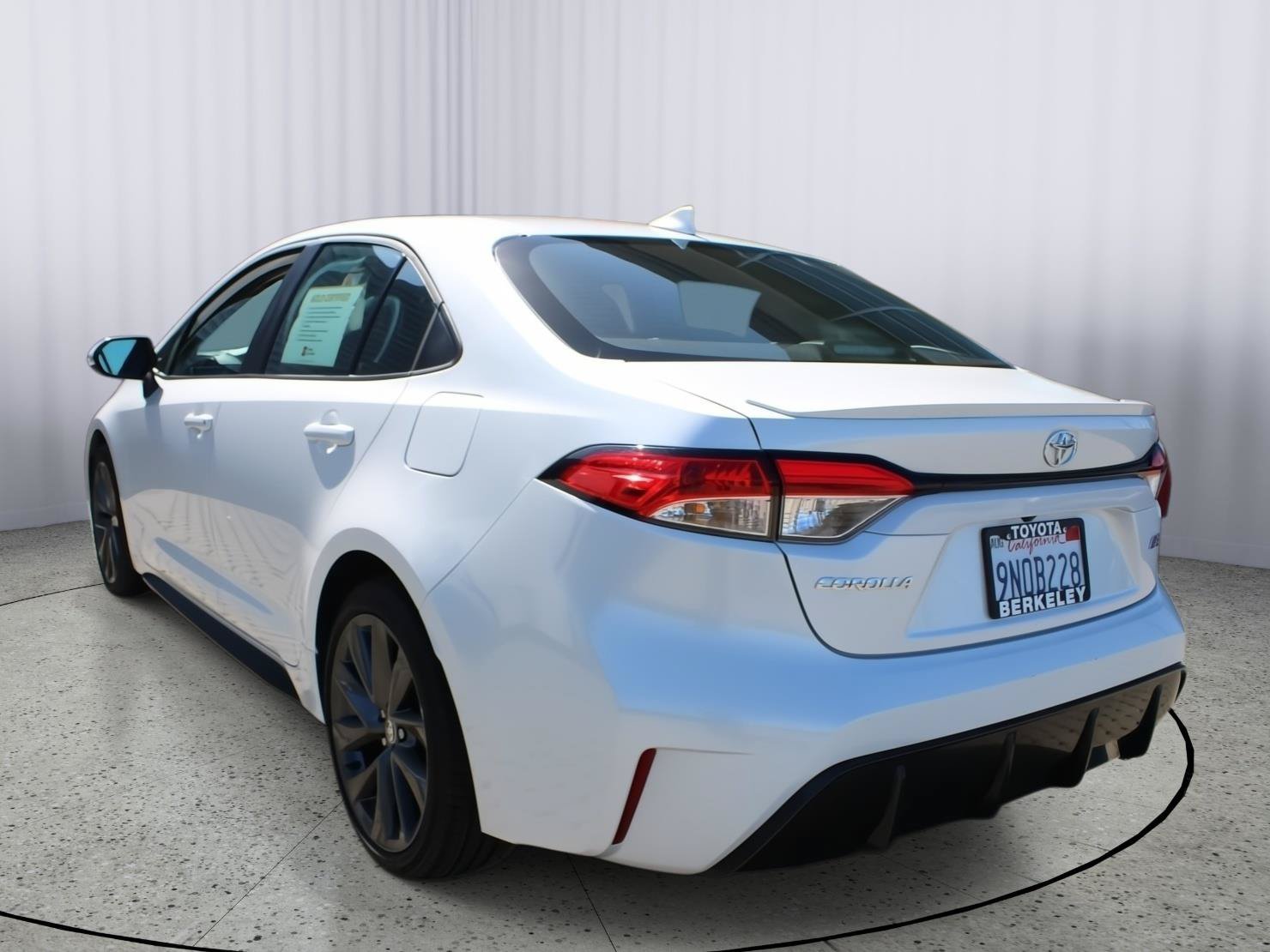 Certified 2024 Toyota Corolla SE w/ SE Convenience Package FWD image 6