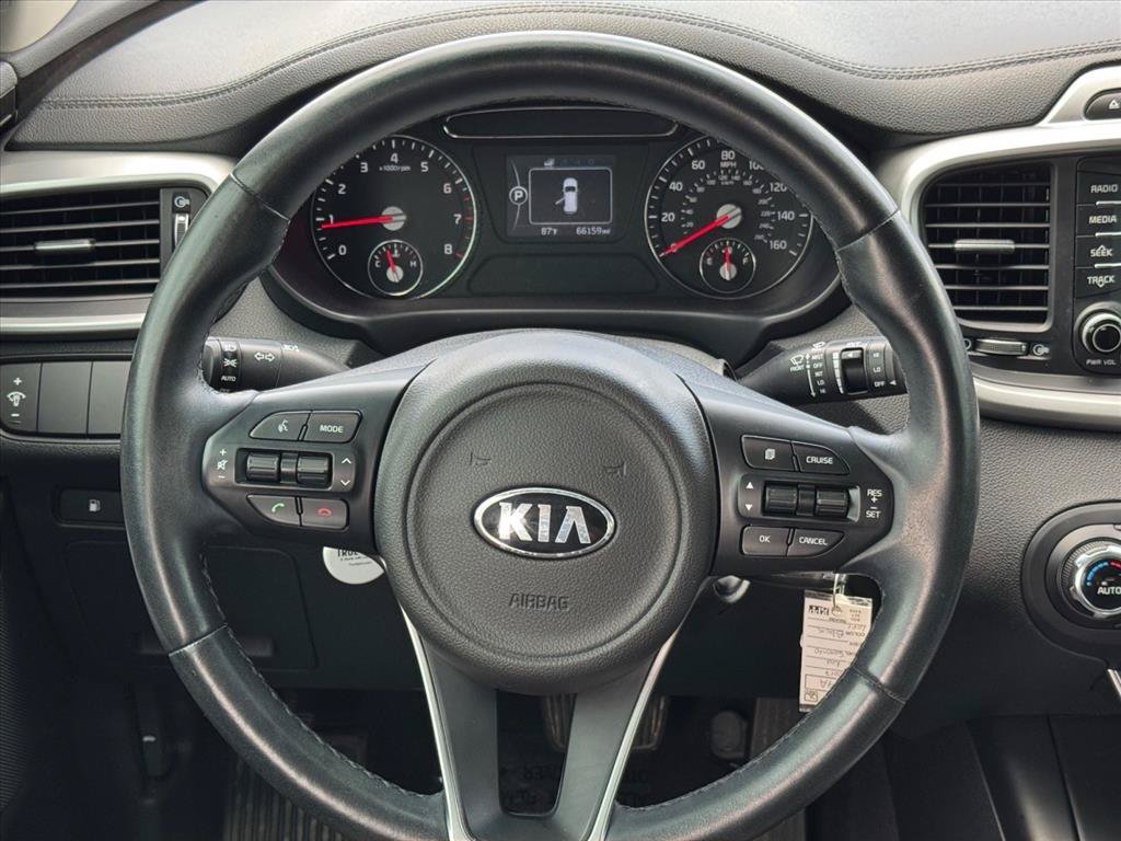 Used 2017 Kia Sorento AWD w/ LX Convenience Package image 15