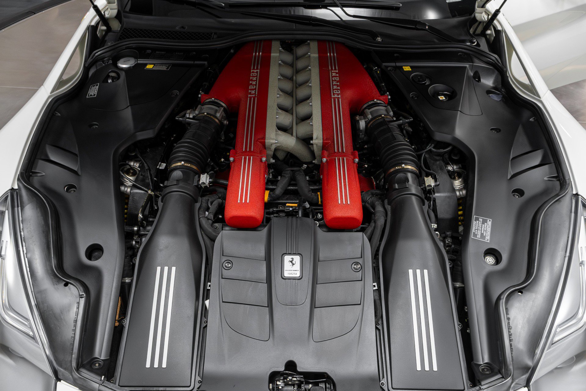 Used 2014 Ferrari F12 Berlinetta image 34