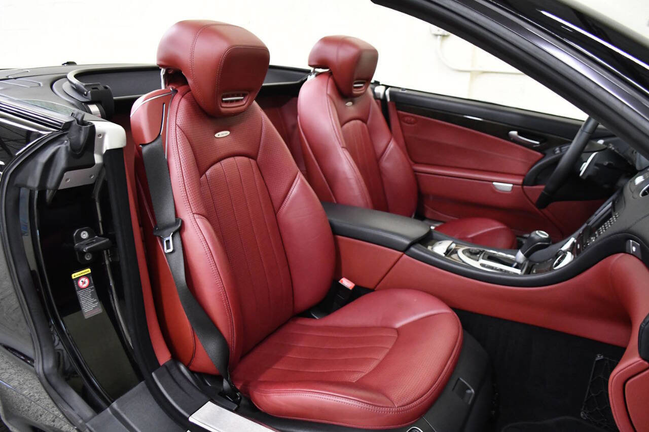 Used 2012 Mercedes-Benz SL 63 AMG image 10