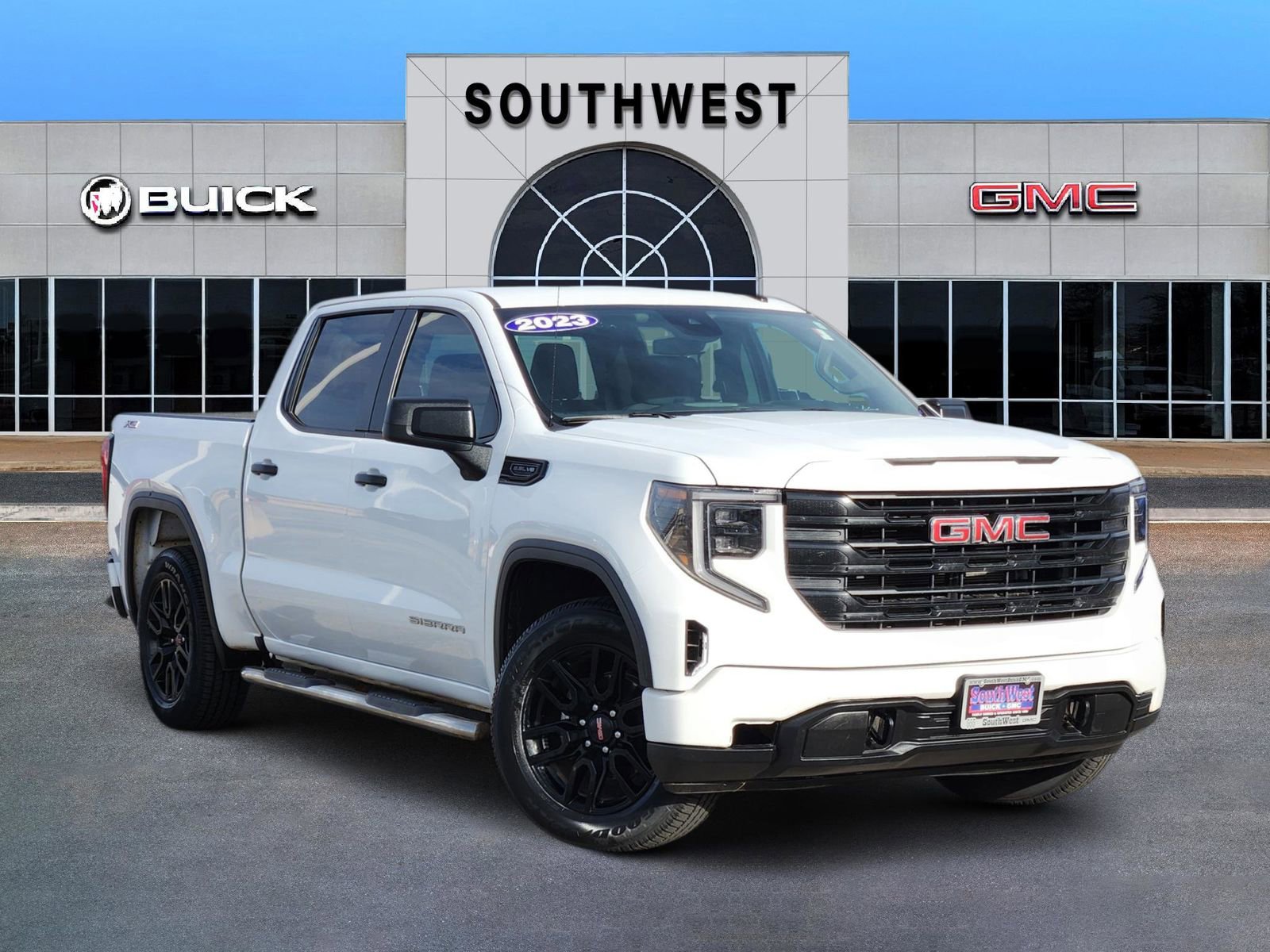 Used 2023 GMC Sierra 1500 Pro w/ Graphite Edition
