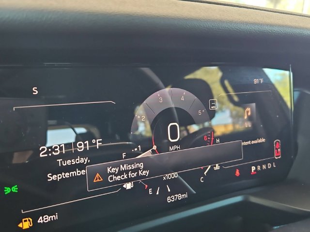Used 2025 GMC Acadia Elevation w/ Elevation Premium Package FWD image 15