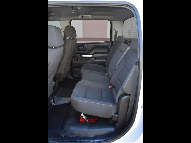 Used 2018 Chevrolet Silverado 2500 LT AWD/4WD image 19