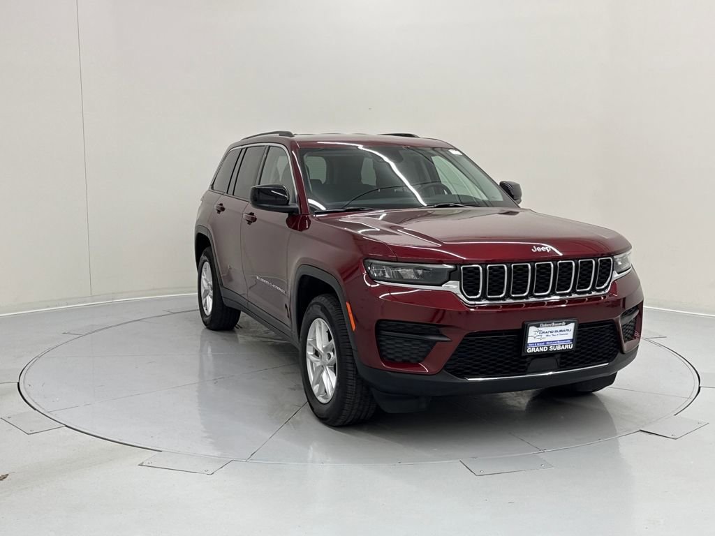 Used 2023 Jeep Grand Cherokee Laredo w/ Luxury Tech Group I image 7