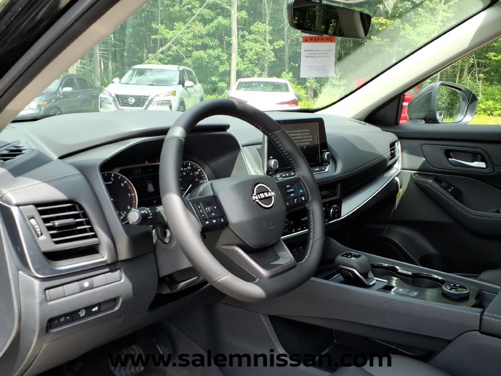 New 2027 Nissan Rogue SV AWD/4WD image 8