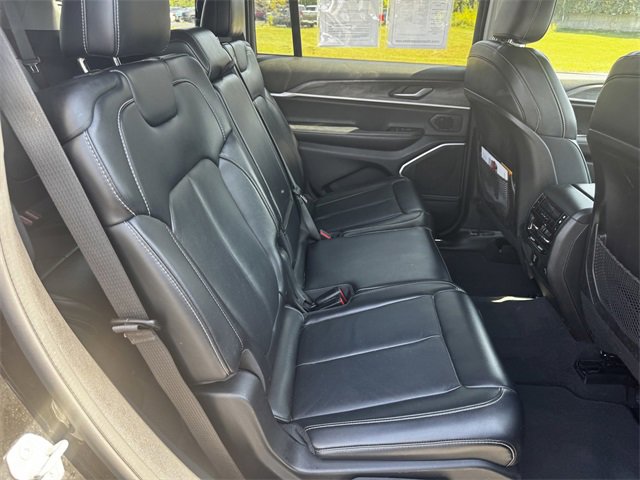 Used 2021 Jeep Grand Cherokee L Limited image 17