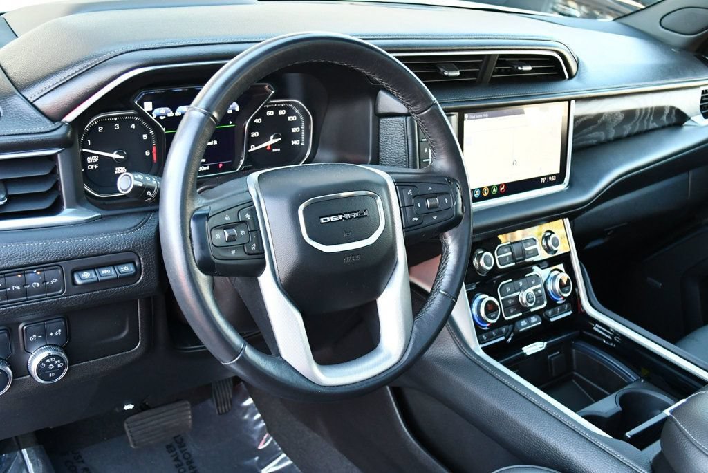 Used 2021 GMC Yukon Denali w/ Denali Premium Package RWD image 14