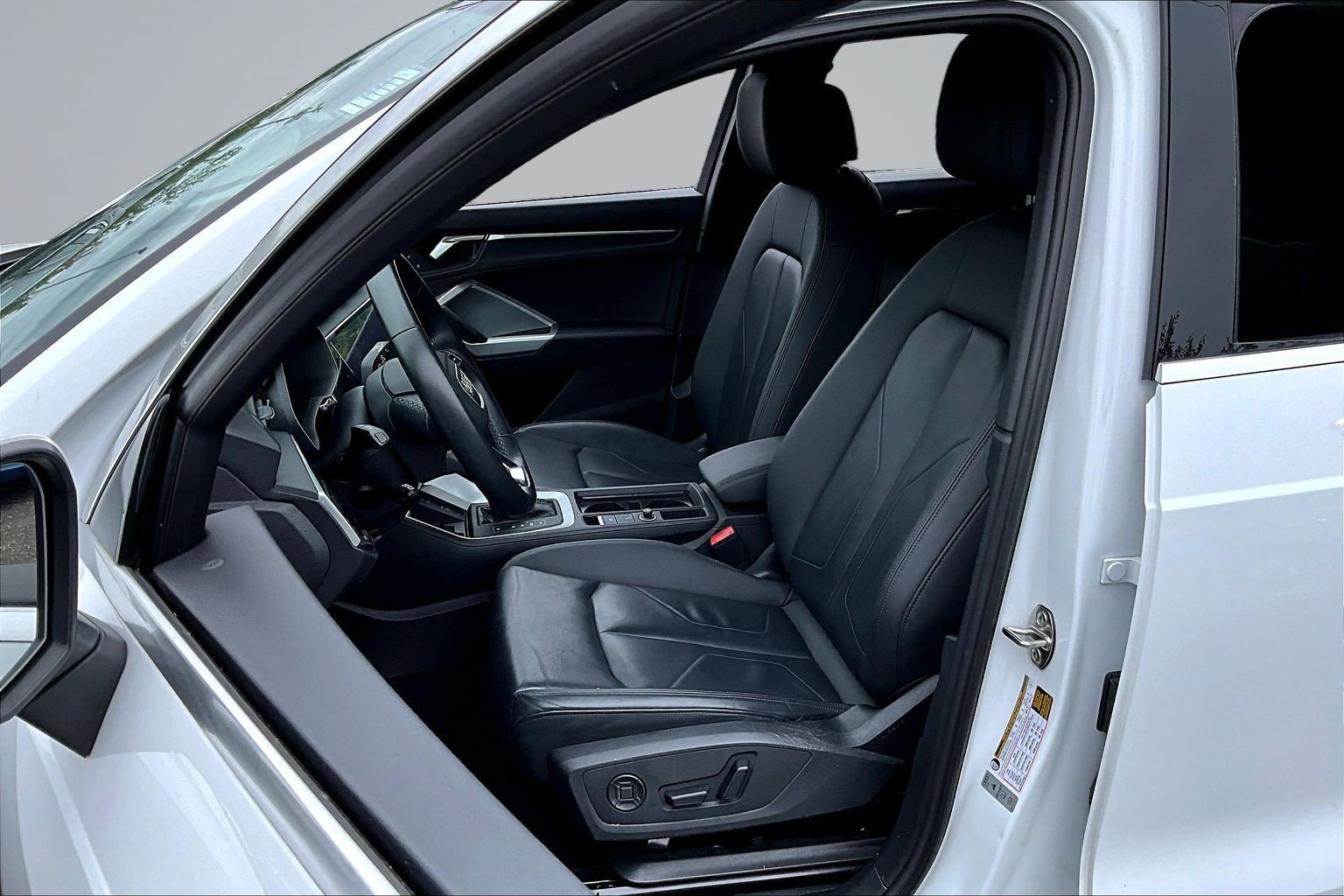 Used 2024 Audi Q3 2.0T Premium AWD/4WD image 19