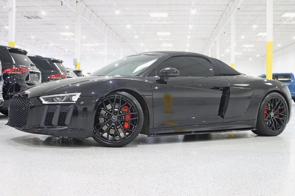 Used 2017 Audi R8 V10 AWD/4WD image 2