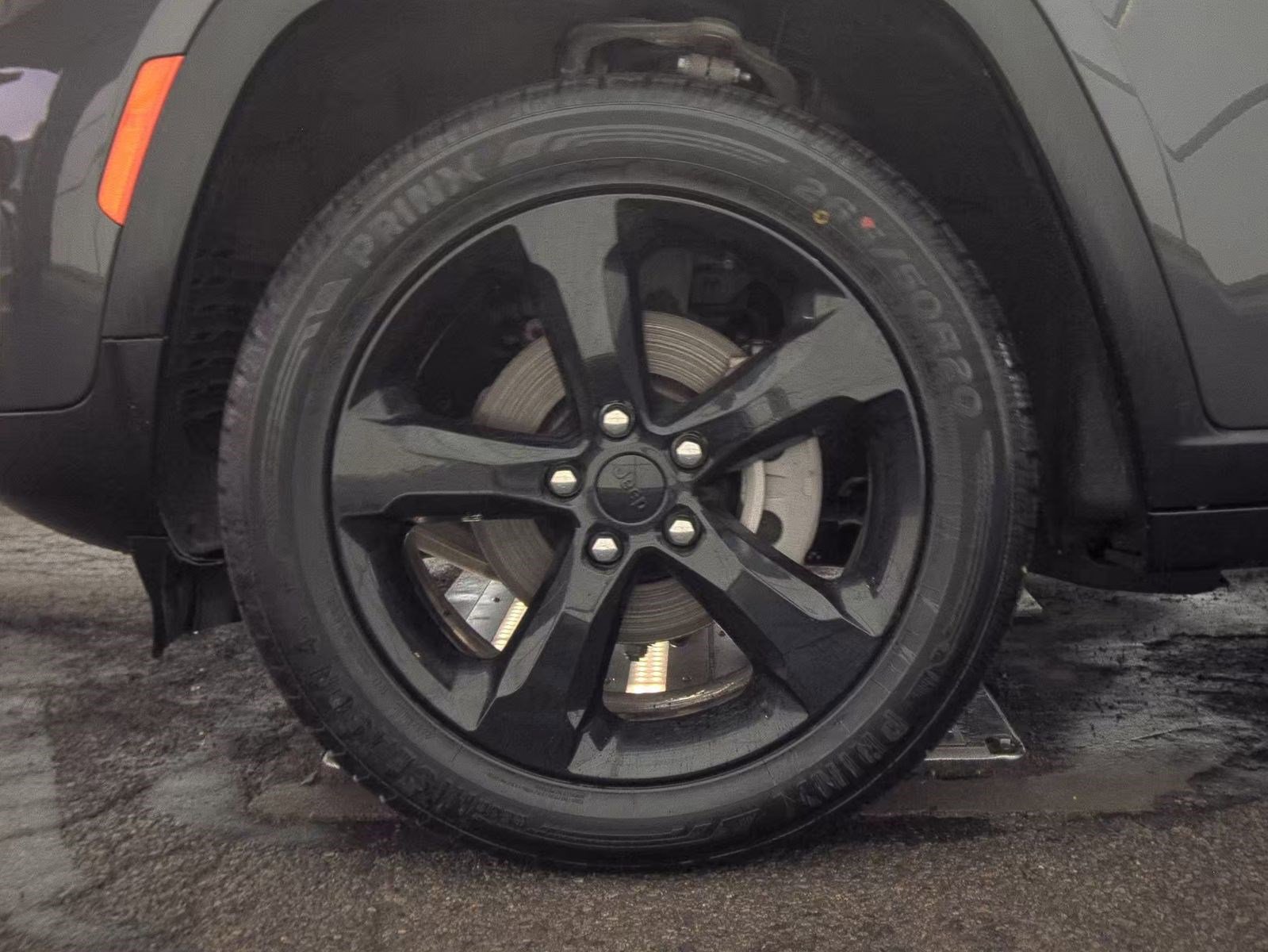 Used 2023 Jeep Grand Cherokee Altitude image 10