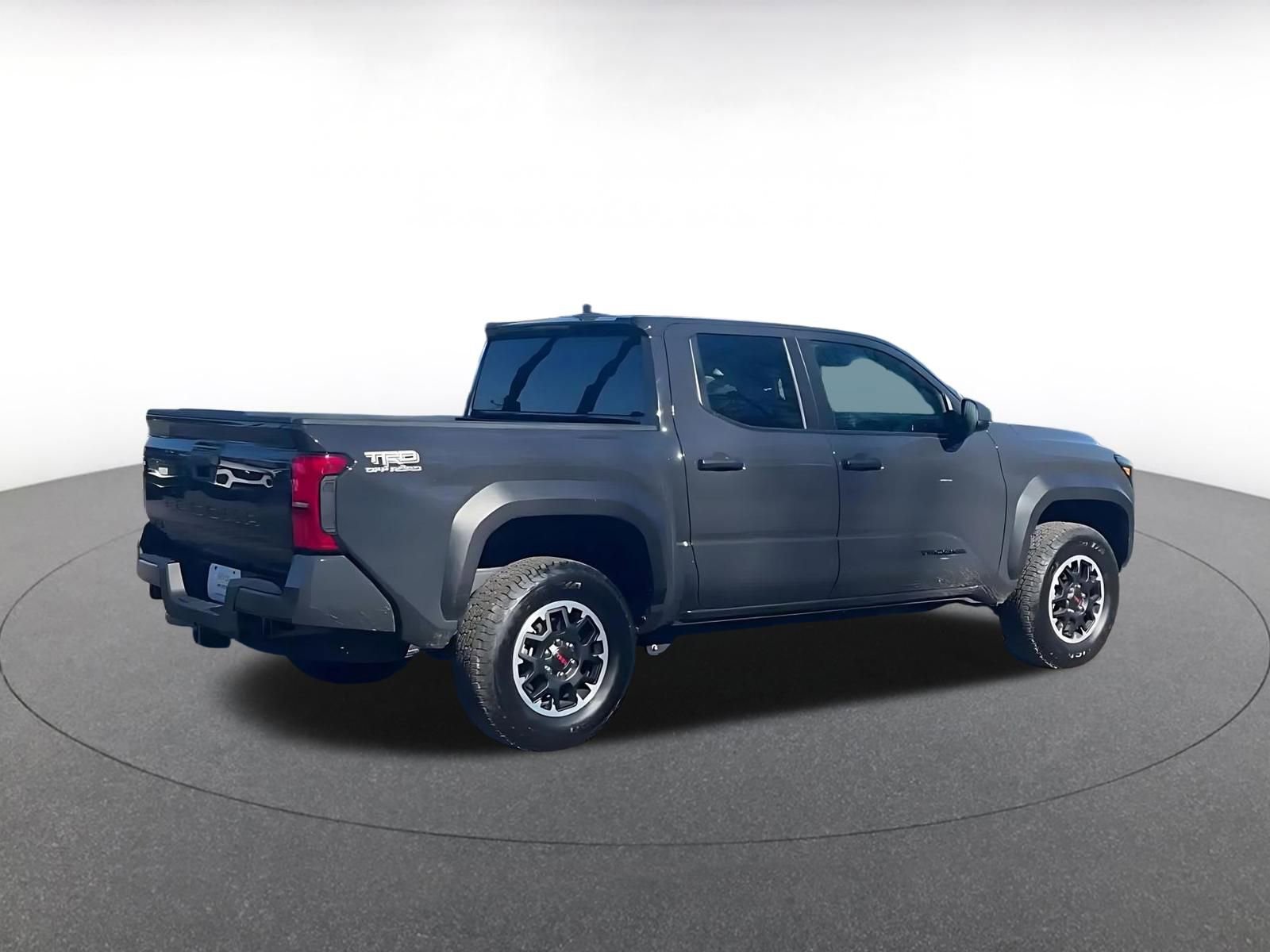 Used 2025 Toyota Tacoma TRD Off-Road image 10