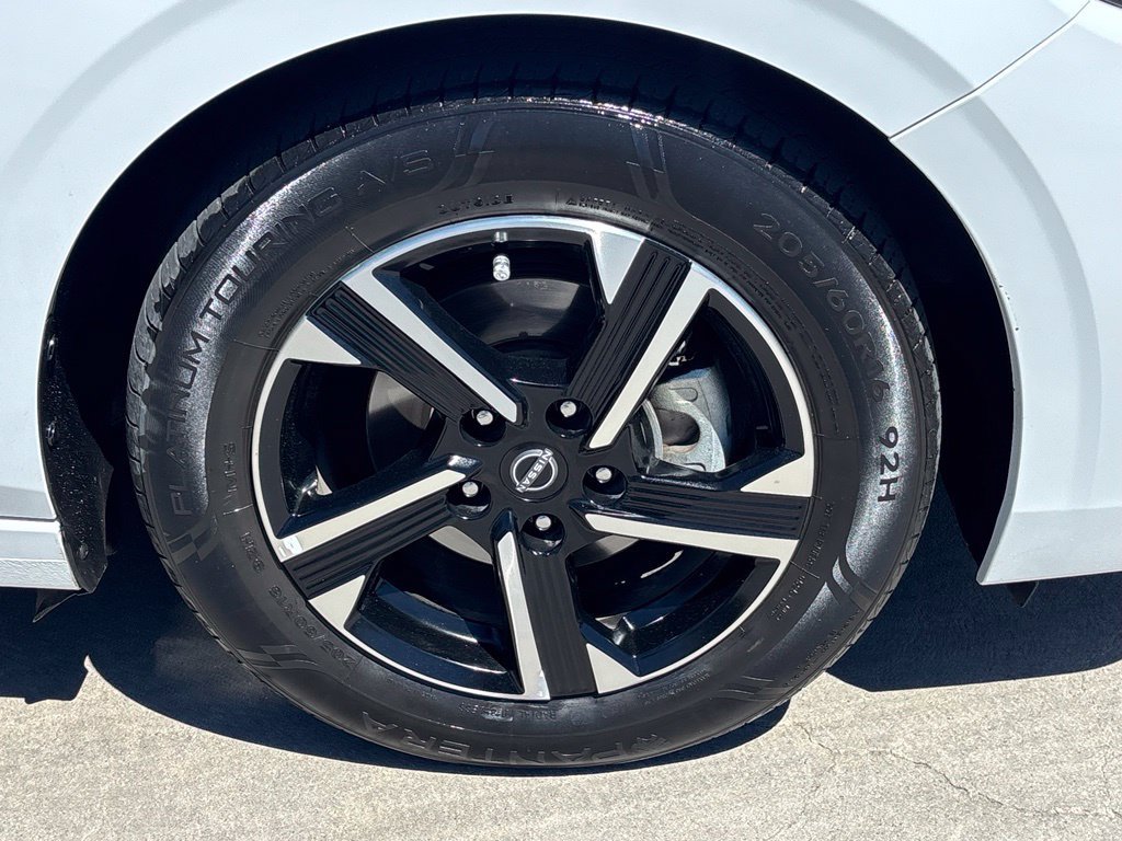 Used 2024 Nissan Sentra SV FWD image 25