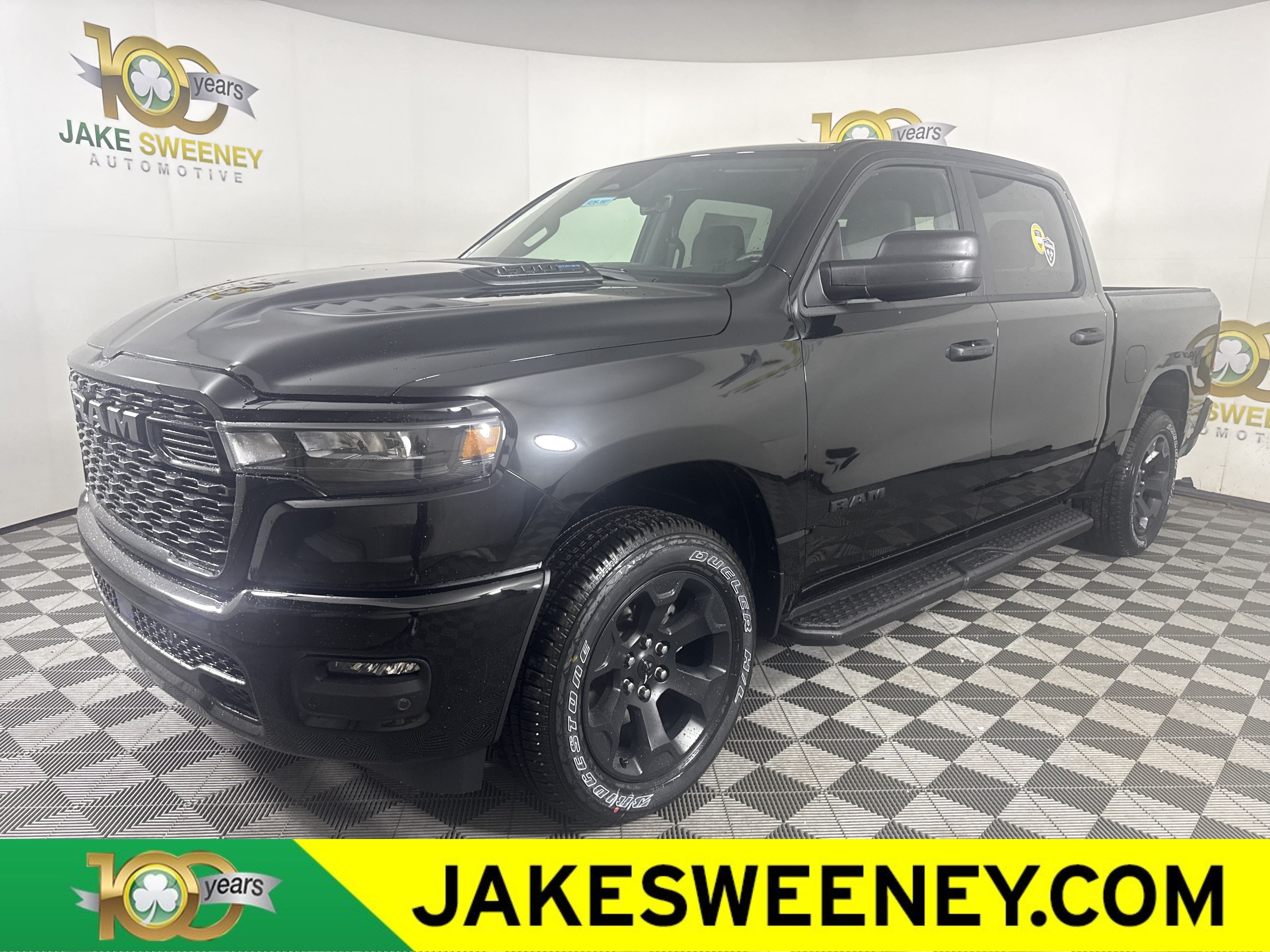 New 2026 RAM 1500 Express AWD/4WD image 4