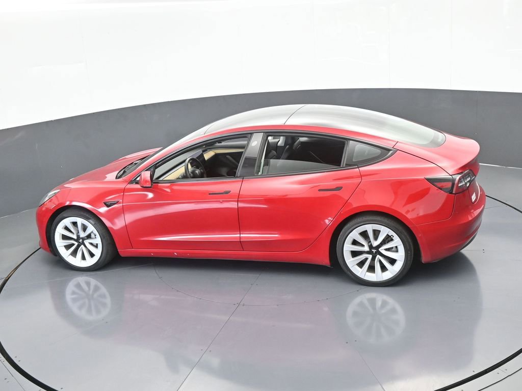 Used 2022 Tesla Model 3 Standard Range image 45