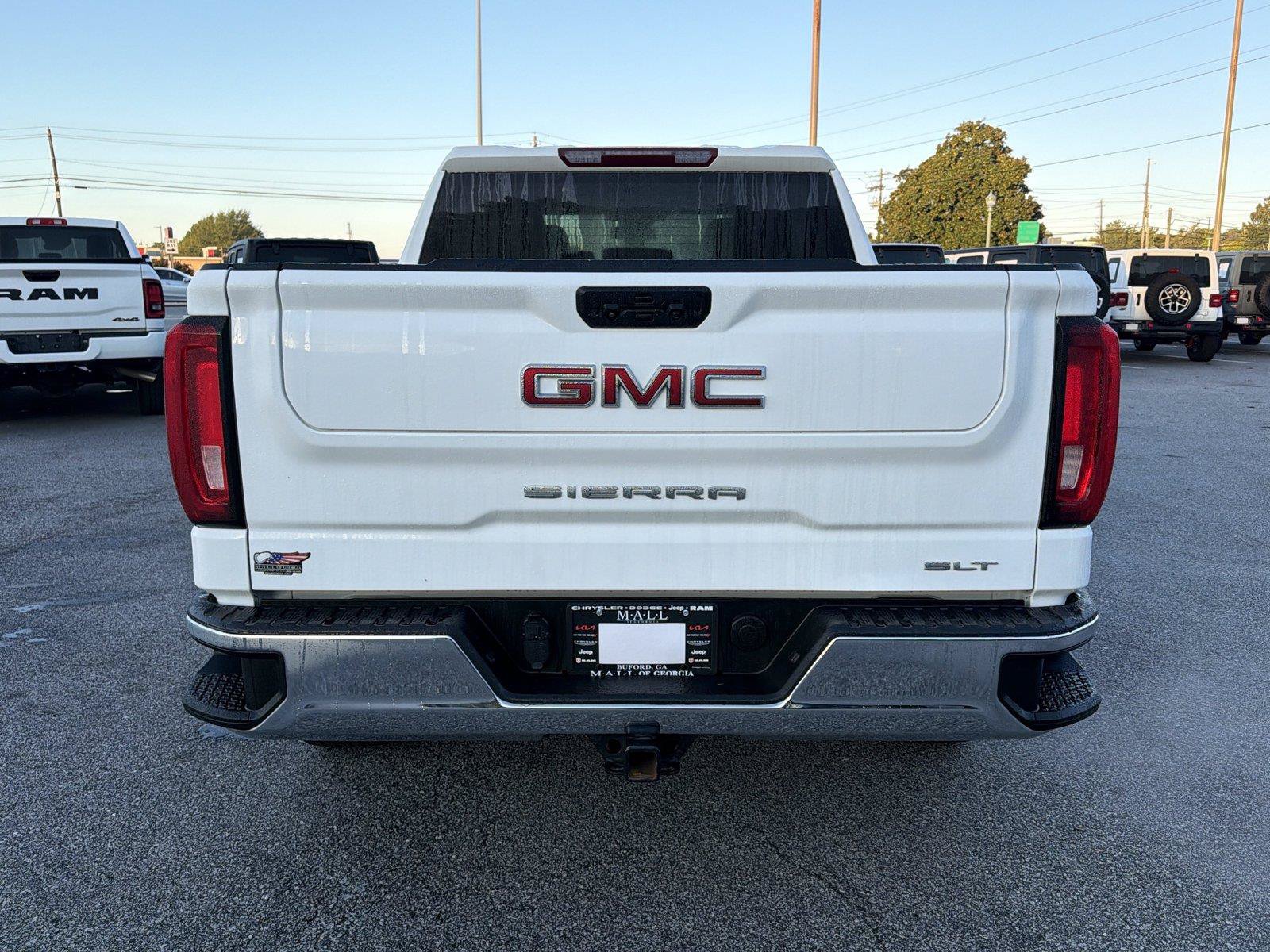Used 2025 GMC Sierra 1500 SLT AWD/4WD image 5