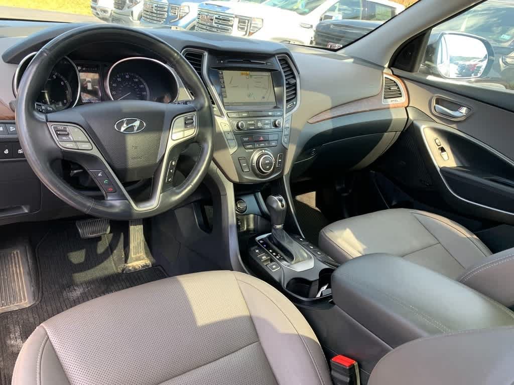 Used 2017 Hyundai Santa Fe Limited AWD/4WD image 22