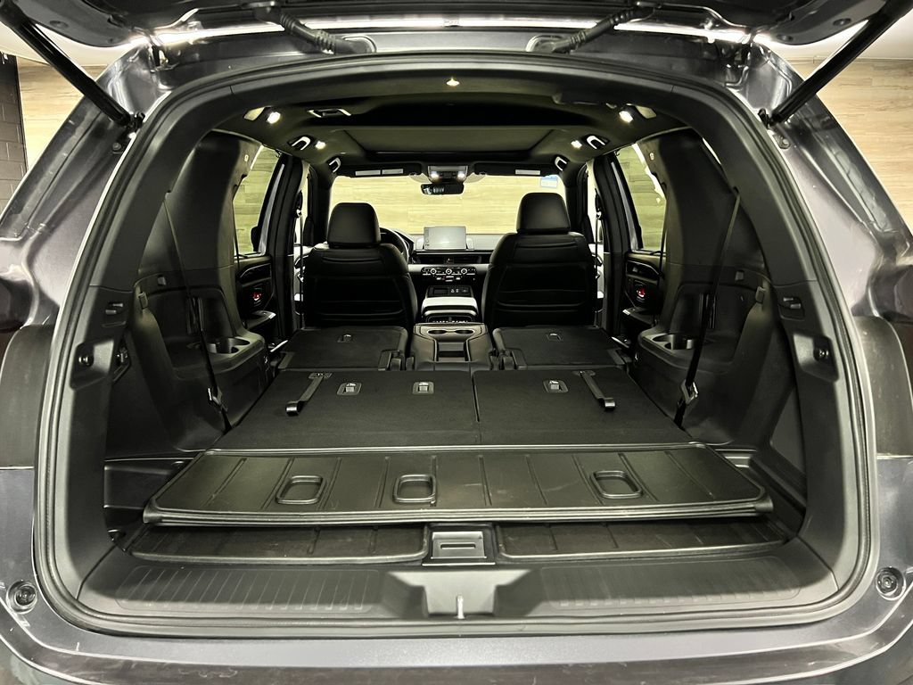 Used 2025 Honda Pilot Black Edition image 21