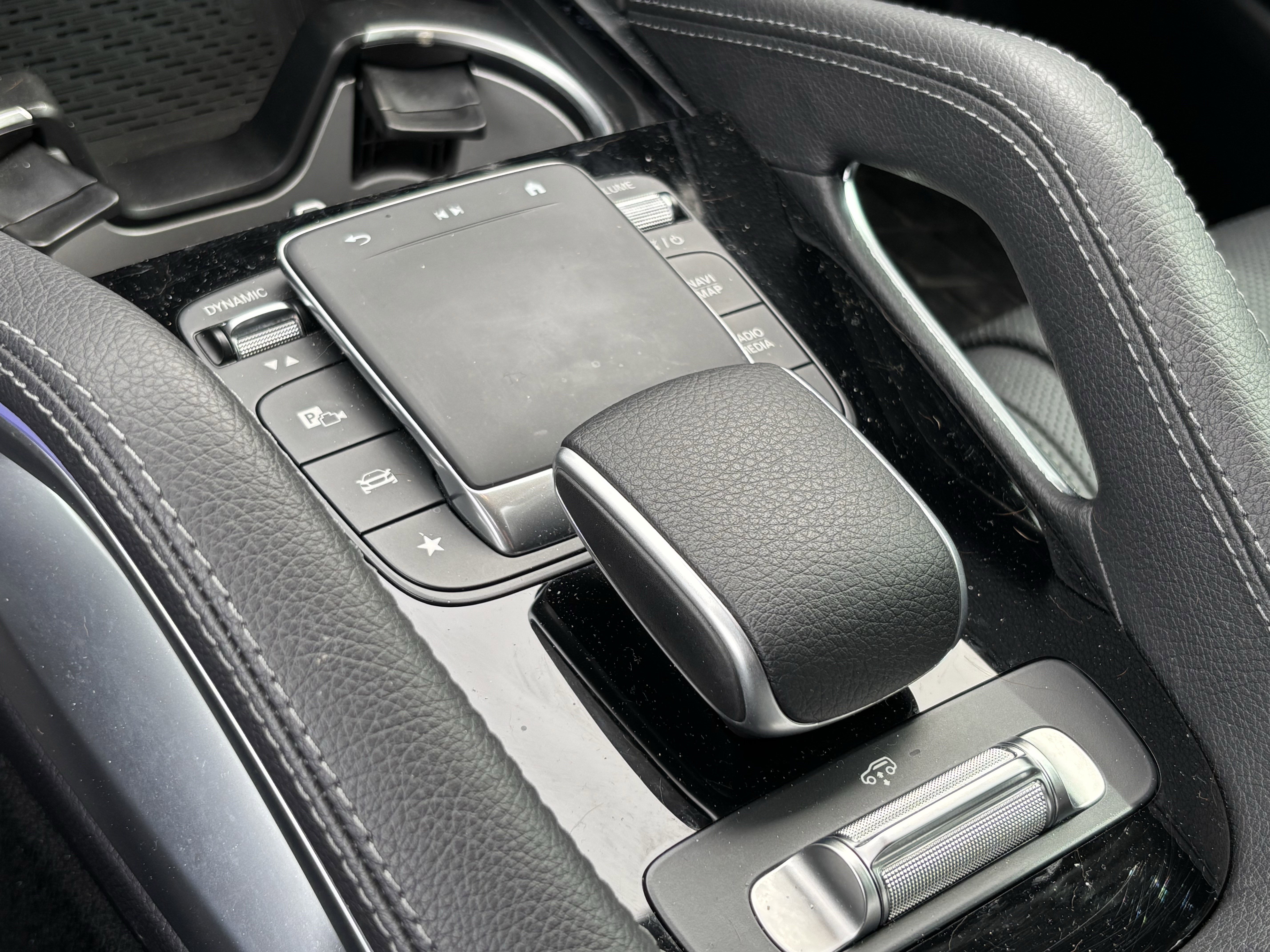 Used 2024 Mercedes-Benz GLE 450e 4MATIC image 26