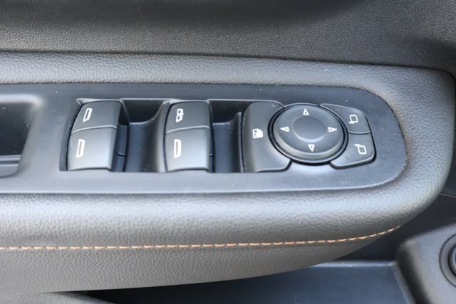 Used 2020 GMC Terrain SLE w/ Driver Convenience Package FWD image 13