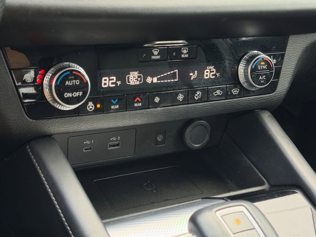 Used 2024 Mitsubishi Outlander SEL image 19