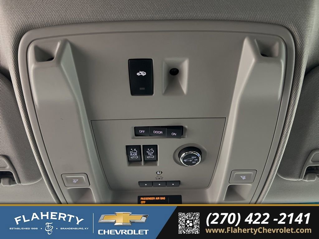 Used 2018 Chevrolet Tahoe LT w/ Luxury Package AWD/4WD image 36