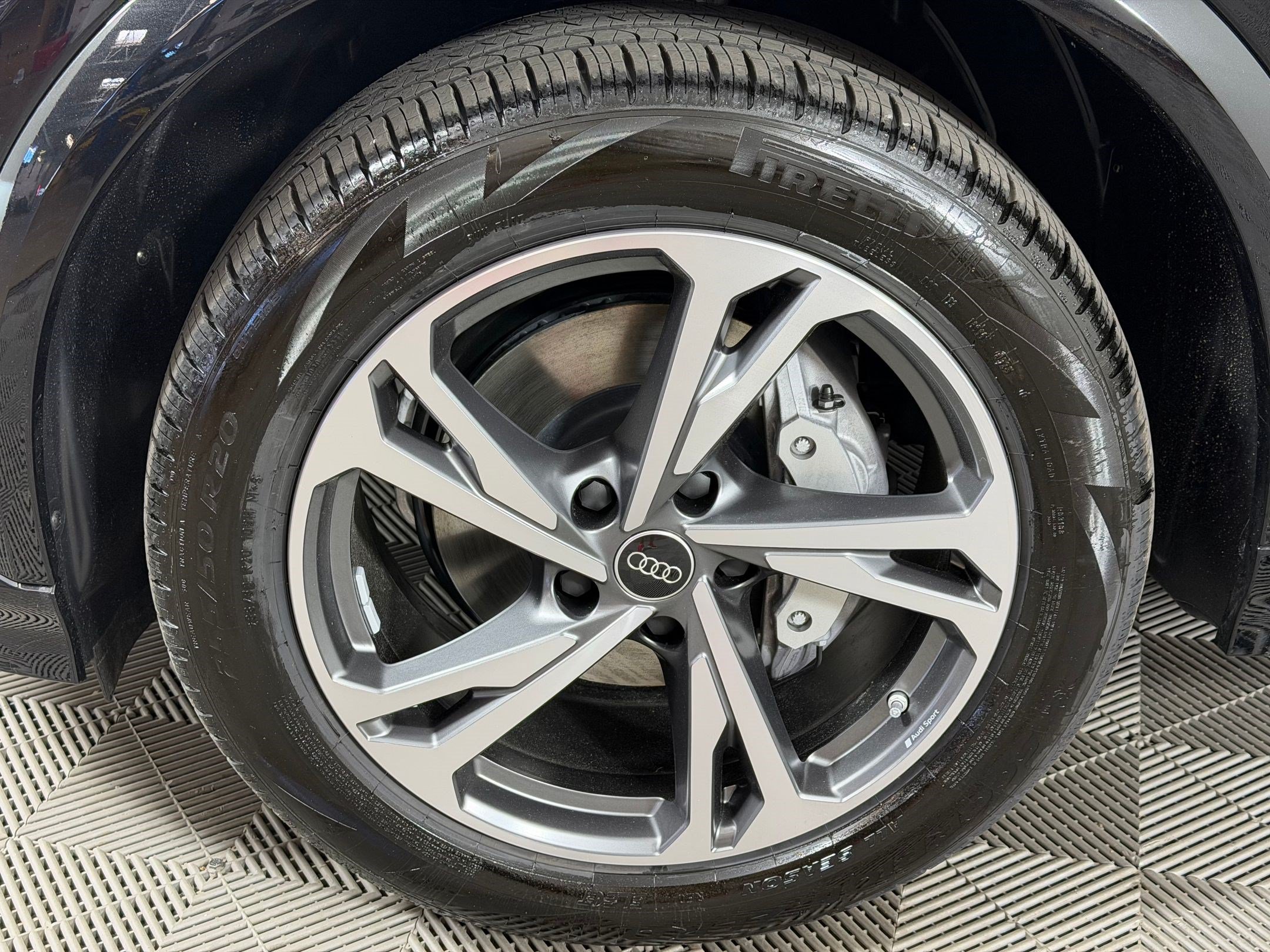 New 2027 Audi Q6 e-tron Premium Plus AWD/4WD image 12