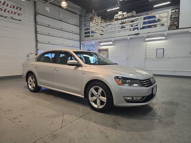Used 2015 Volkswagen Passat 1.8T Limited Edition FWD image 7