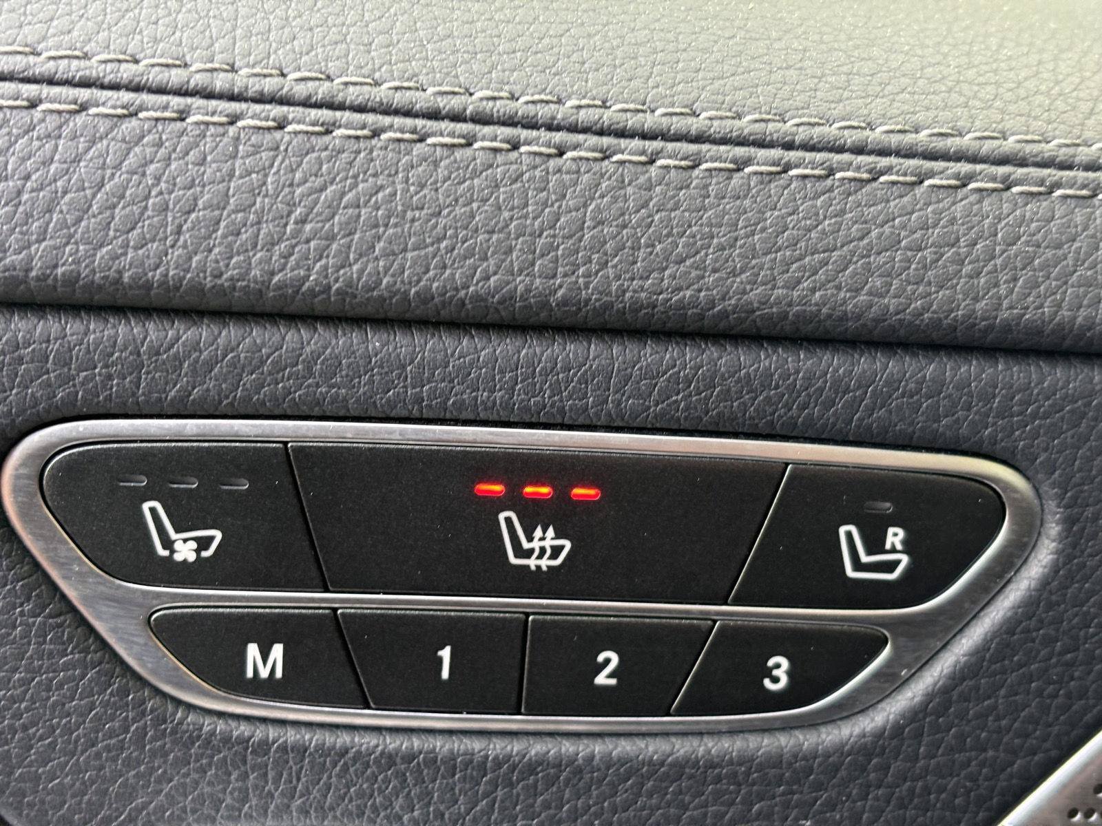 Used 2015 Mercedes-Benz S 550 4MATIC Sedan image 38