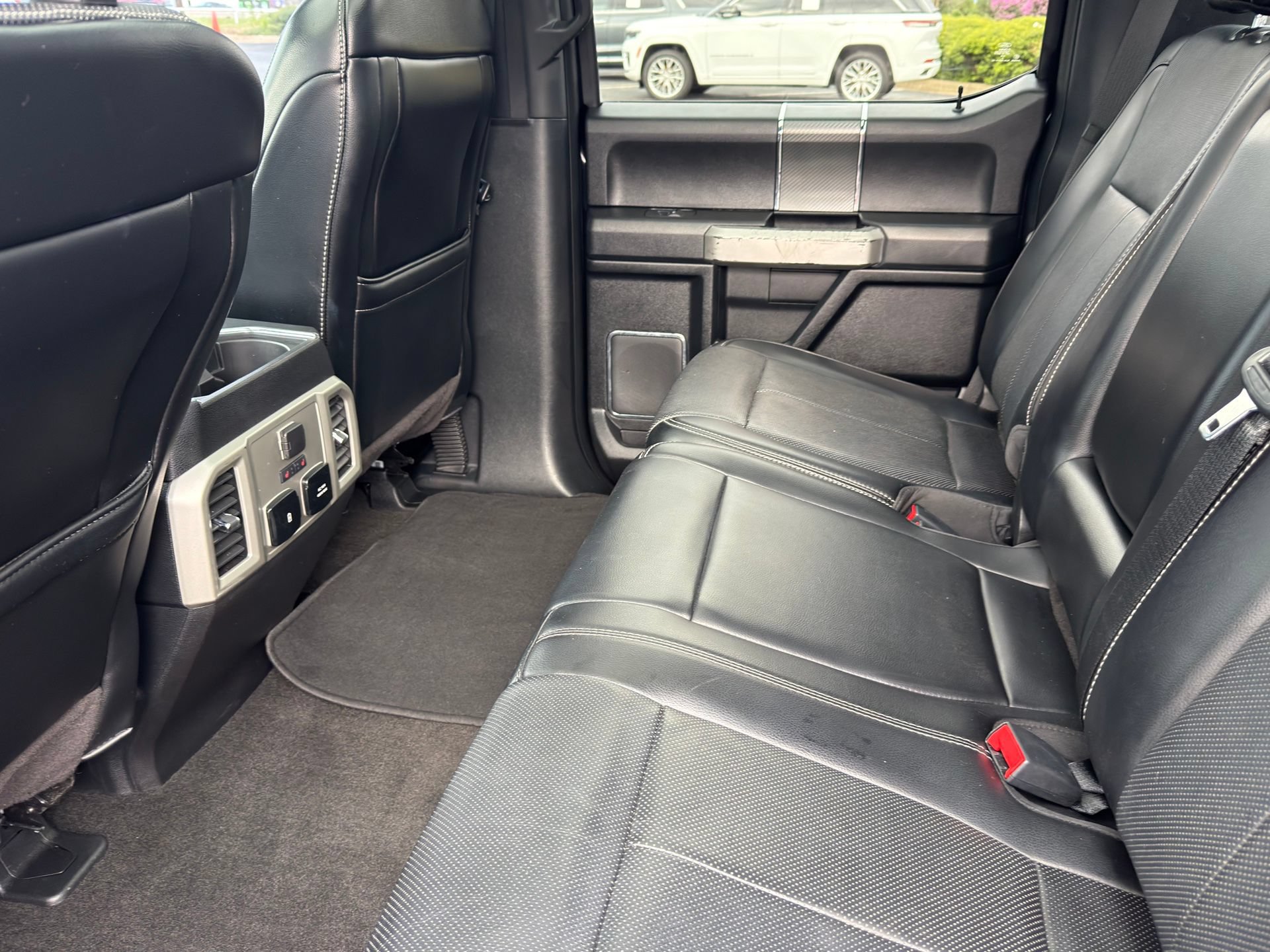 Used 2018 Ford F150 Lariat w/ Equipment Group 502A Luxury AWD/4WD image 28