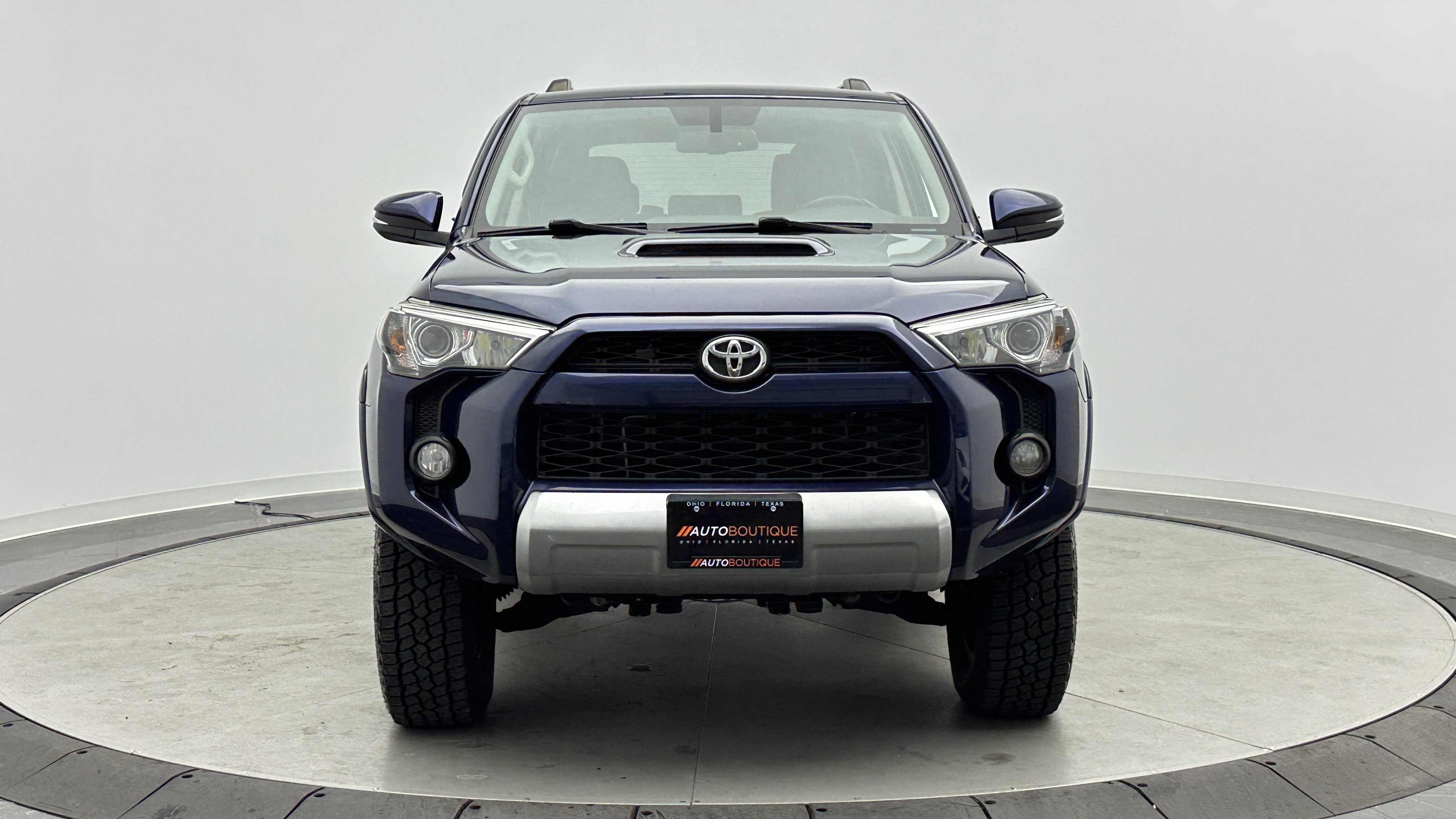 Used 2019 Toyota 4Runner TRD Off-Road Premium AWD/4WD image 2