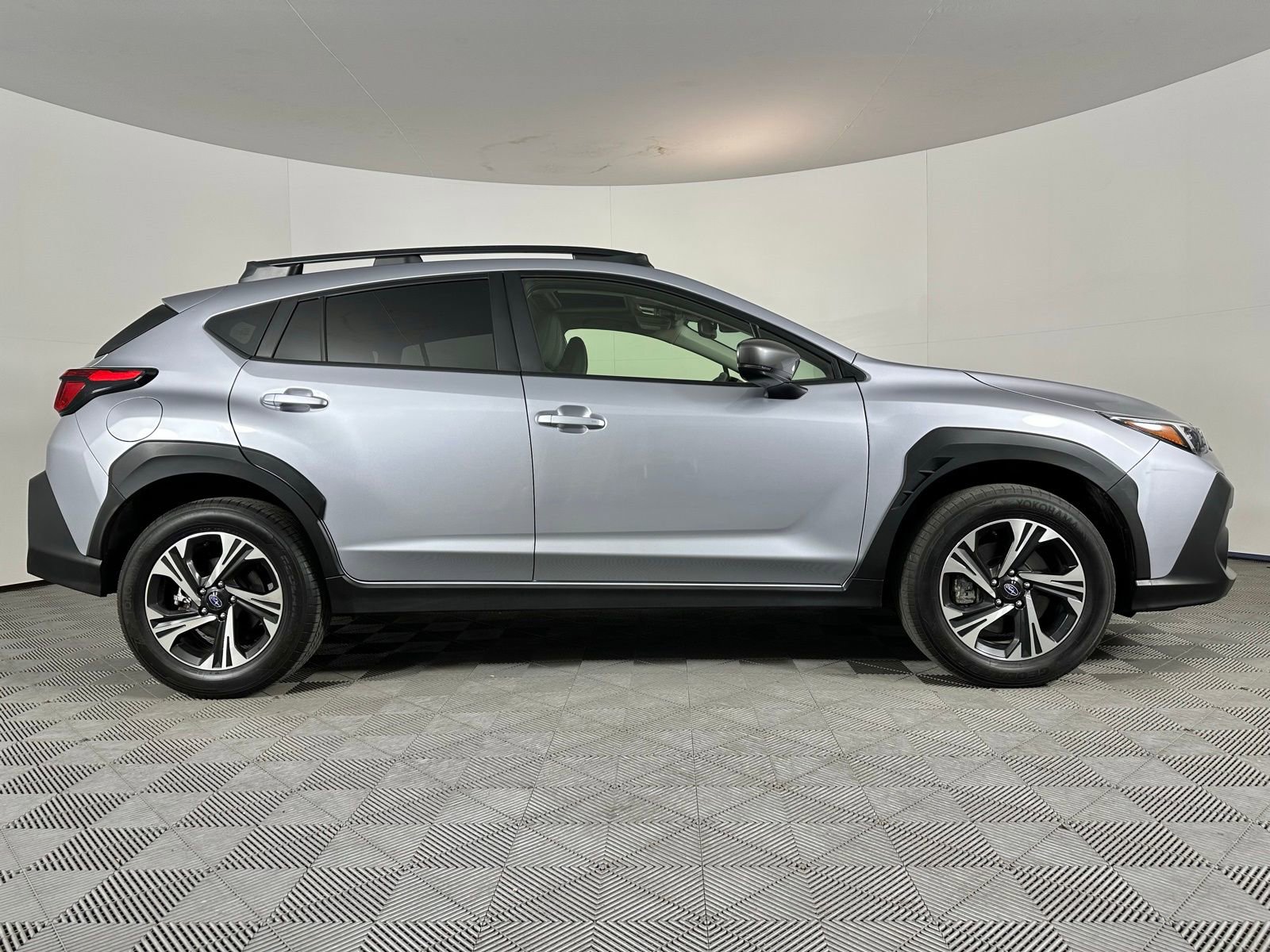 Used 2024 Subaru Crosstrek 2.0i Premium AWD/4WD image 27