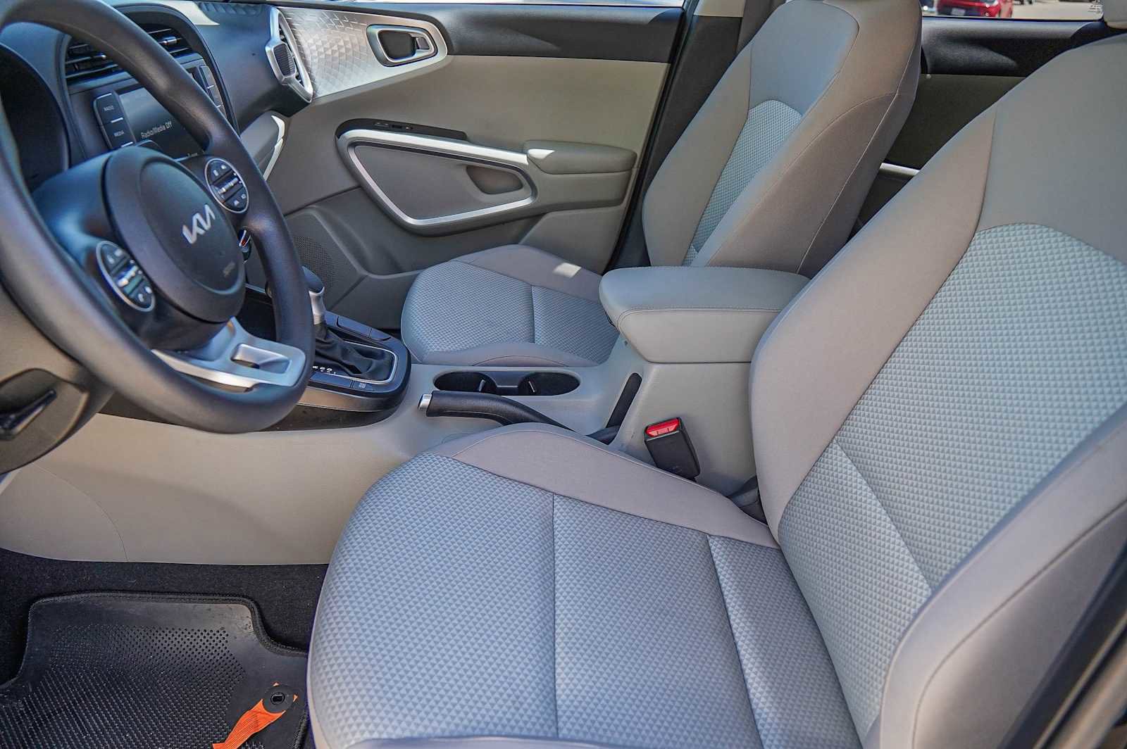 Certified 2023 Kia Soul LX w/ LX Technology Package image 10