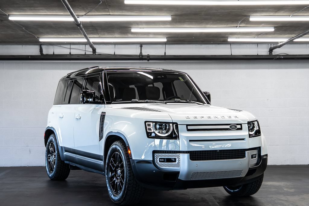 Used 2025 Land Rover Defender 110 S AWD/4WD image 7